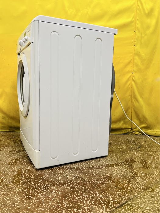 Стиральная машина Indesit
