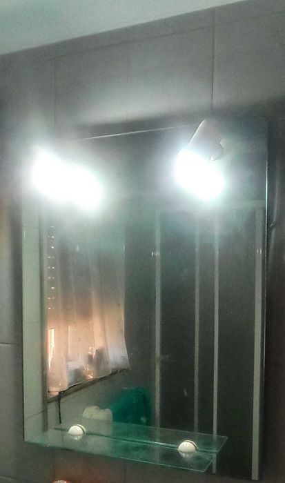 Espelho wc com luz e prateleira