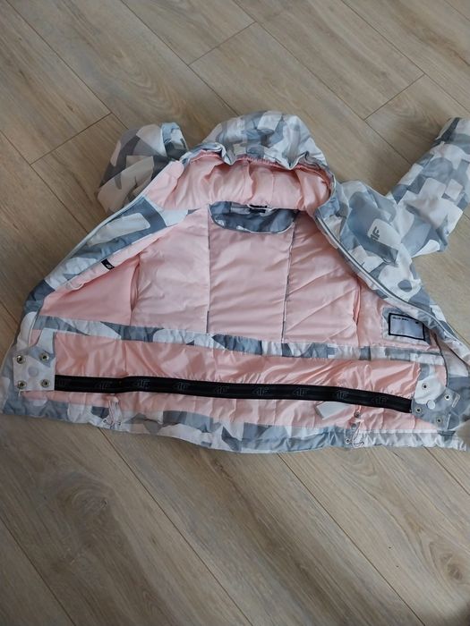 Dziewczęca Kurtka narciarska zimowa 4F rozm. 128