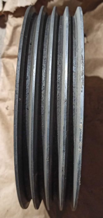 Шкив двигателя.Шкив.