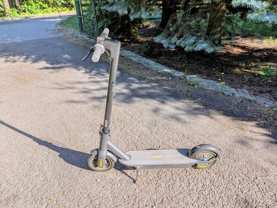 Hulajnoga elektryczna Segway Ninebot Max G30P