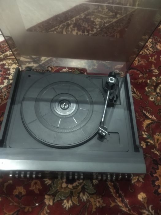 Radio gramofon magnetofon