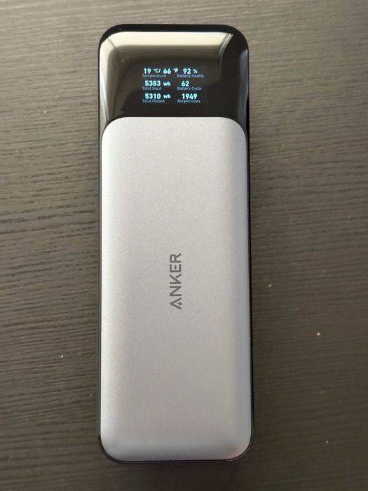 Power Bank Anker 737