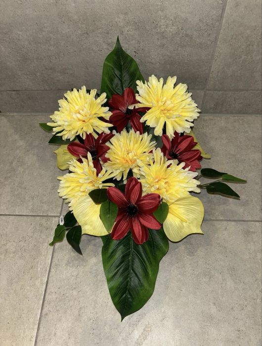 Stroiki - Kompozycje nagrobne - Bukiety Kwiaty