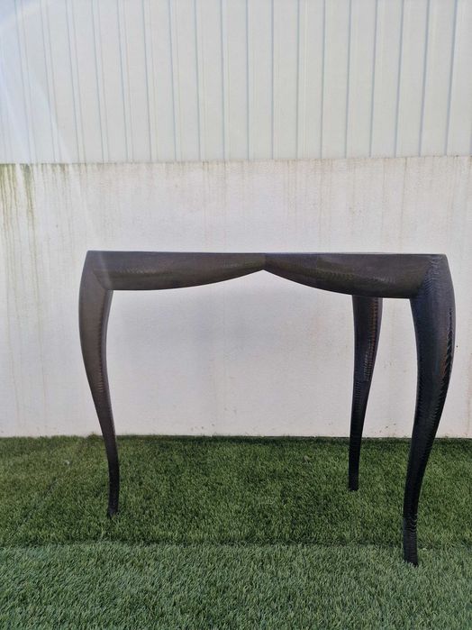 Conjunto mesa e cadeira pele e madeira R&Y Augousti
