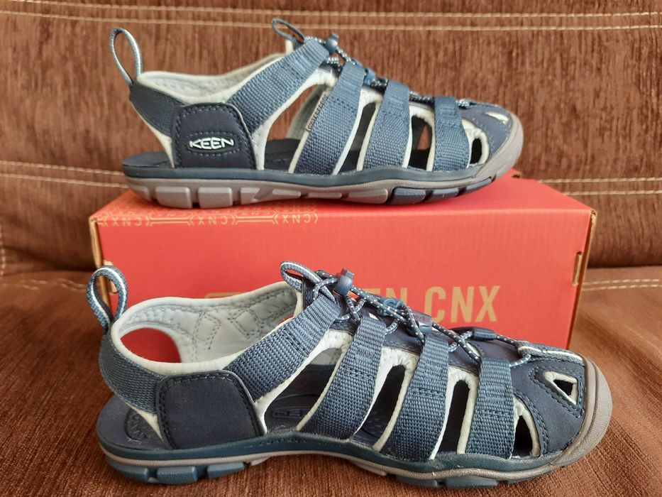 Sandały damskie Keen Clearwater CNX navy/blue glow 37.5 nowe