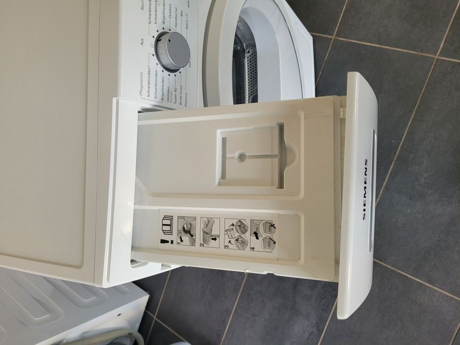 Sprzedam suszarkę do ubrań firmy IQ700 z możliwością dostawy