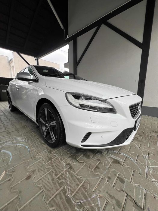 Volvo V40 D3 R-Design