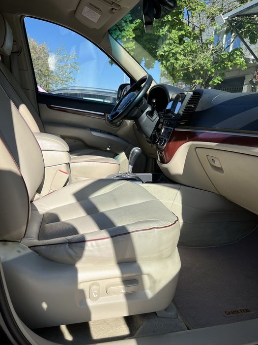 Продам Hyundai Santa Fe