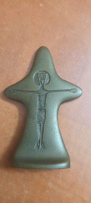 Латунный крест.Фигура