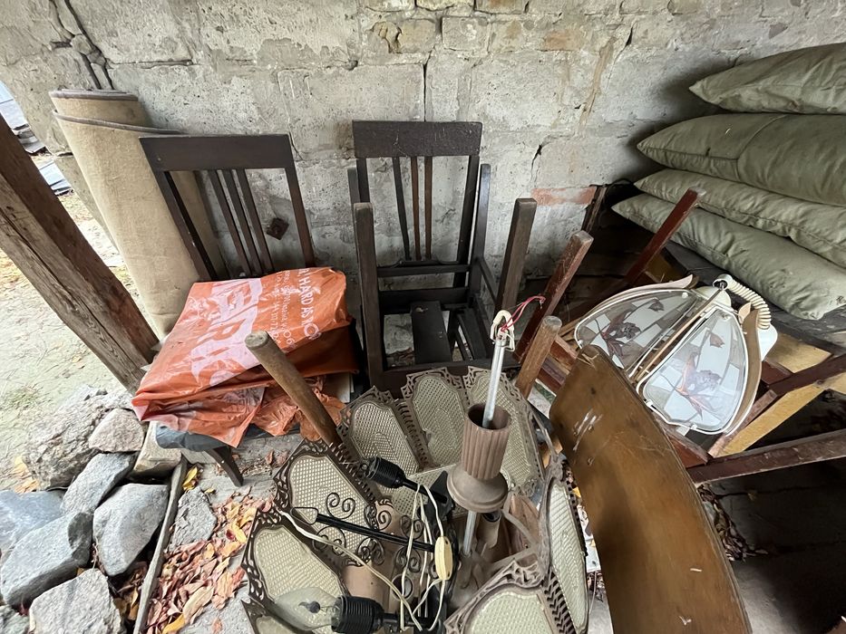 стелажи мебель разная