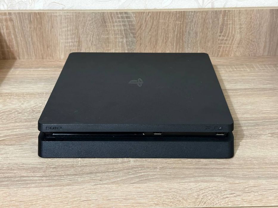 Продам Sony PS4 Slim 512Gb | 2 Геймпада