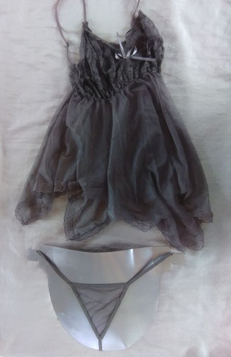 Koszulka nocna plus stringi