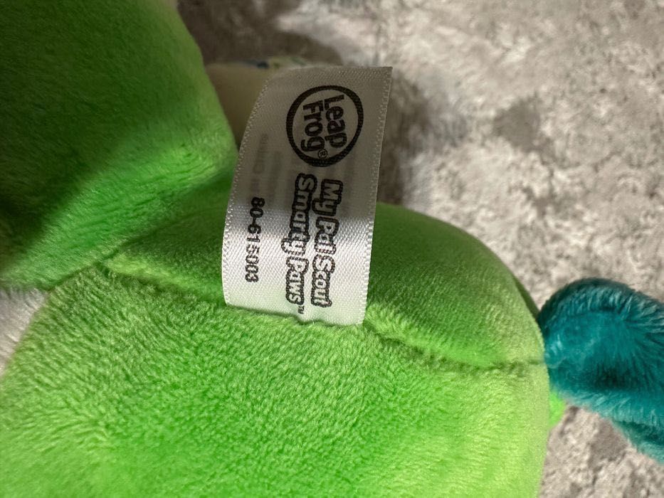 LeapFrog музичне цуценя англ мовою, Fisher