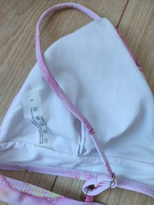 Strój kąpielowy dwu częściowy