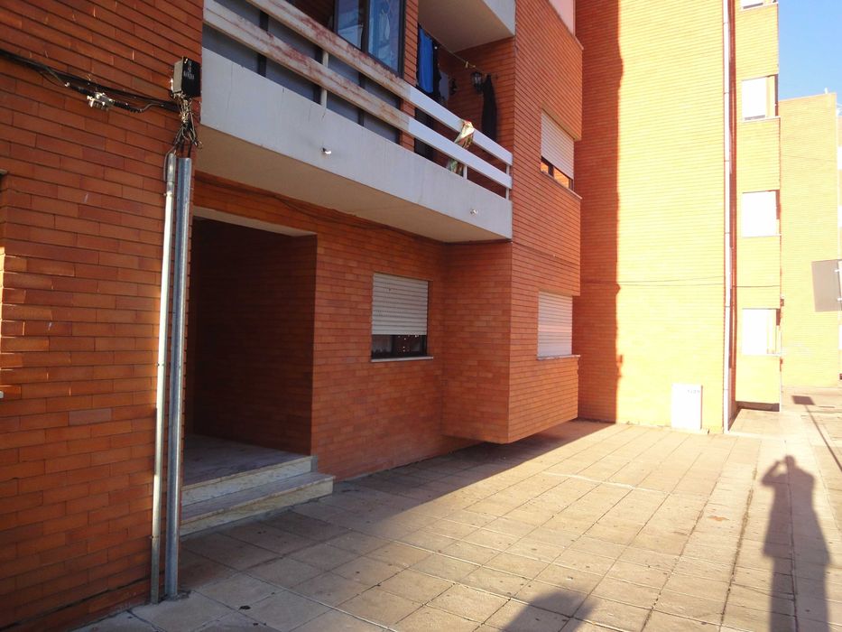 Aluga-se quarto partilhado c/ terraço