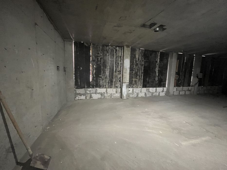 Продам приміщення нежитлове