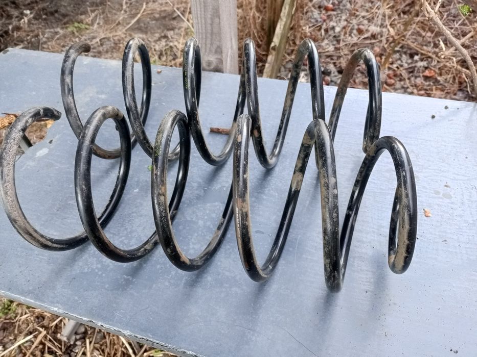 Пружини Вольво s60