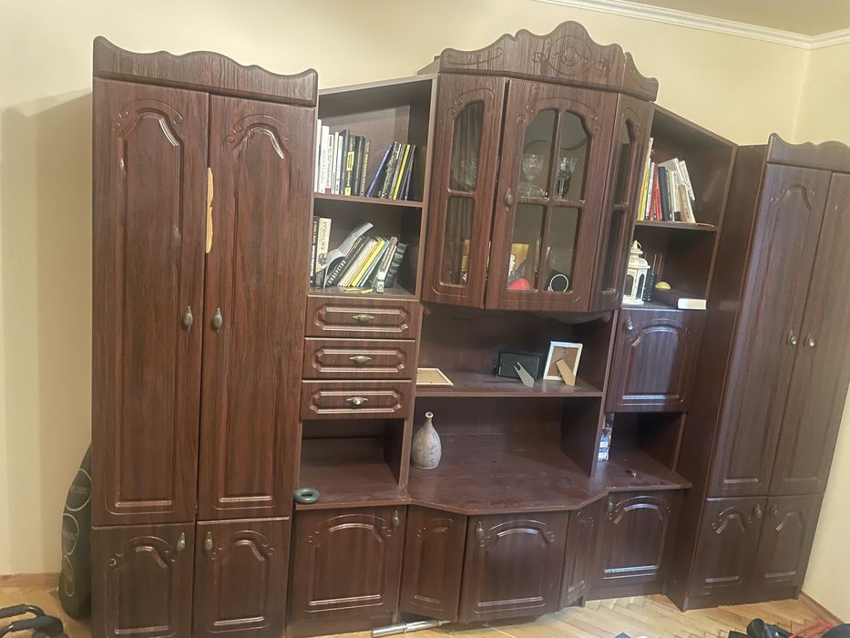 Відам шкаф, заплачу 1000 грн, хто забере!!!
