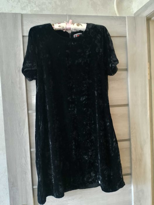 Плаття жіноче чорне