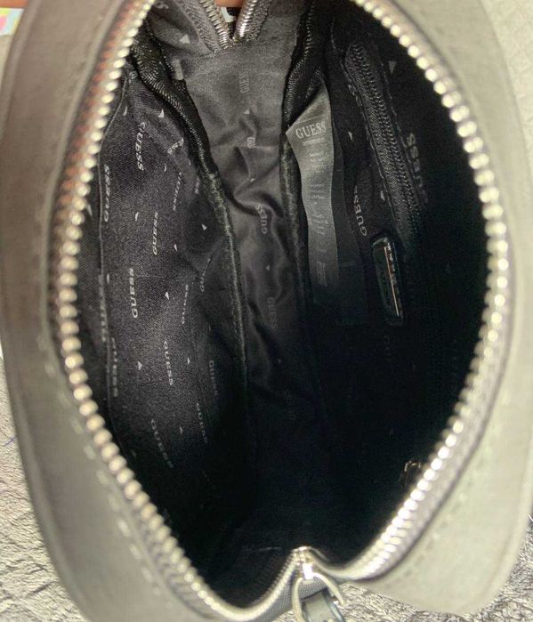 Чоловіча сумка Guess Розмір 20x17x5.5 см