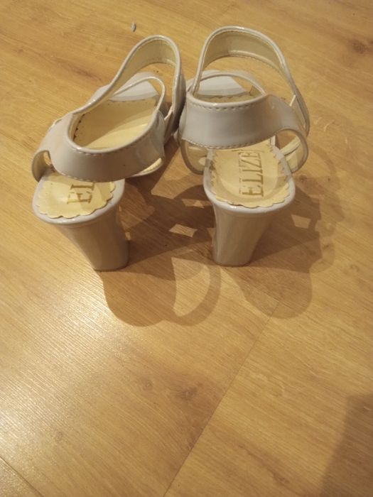 Buty damskie na obcasie ELIZE r.39