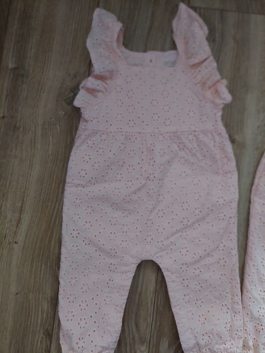 Ogrodniczki, kombinezon Primark 74