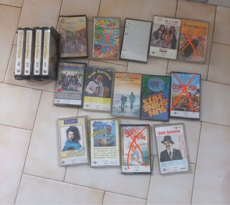 14 Cassetes de músicas