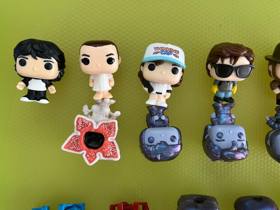 STRANGER THINGS Pop Funko kinder Joy - bonecos, Ovo figuras Will, Max
