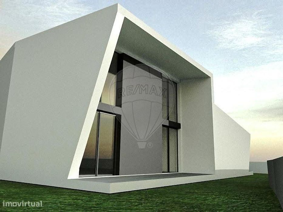 Moradia T4 para venda