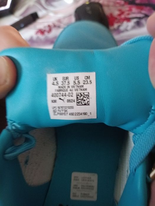 кросівки Puma 37,5