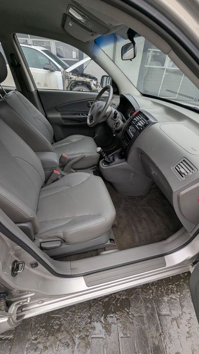 Hyndai Tucson 2008 рік 2.0 ДП