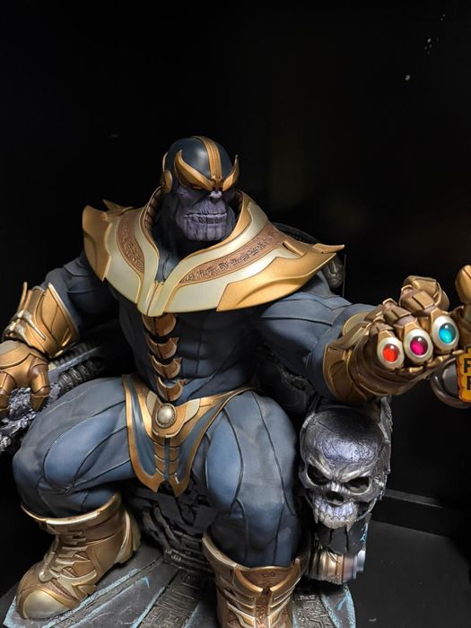 Sideshow Thanos on Throne
