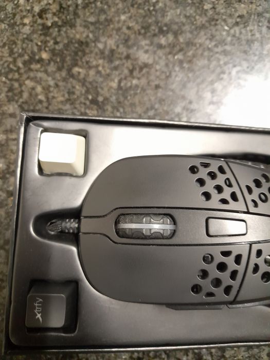 Vendo rato Xtrfy M4.