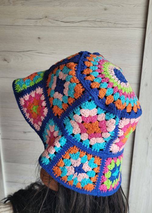 Śliczny szydełkowy kolorowy oddychający Boho Etno casual