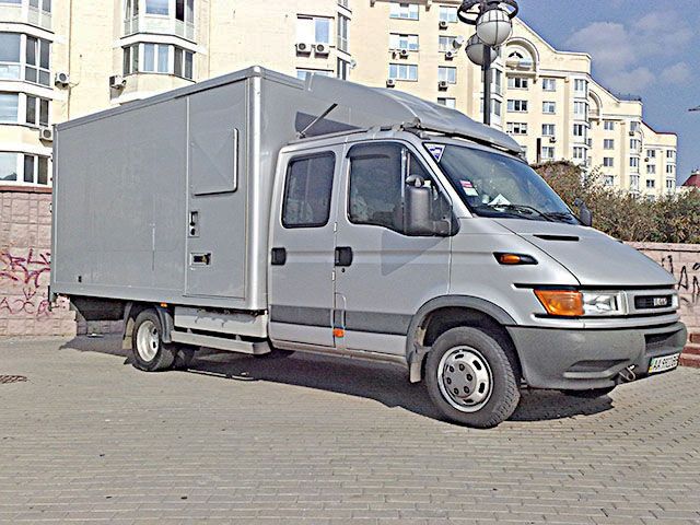 Дубль- кабина для перевозки груза и пассажиров по Киеву и по Украине.