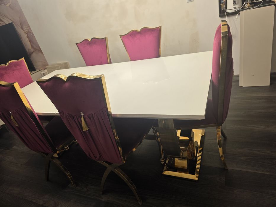 Sprzedam Jadalnia Gold stół Omega rozkładany 200/300 + 6 krzeseł LOVE Premium