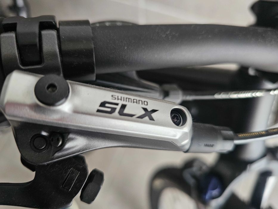 BTT GIANT ELETRICA COM FULL EXTRAS SEMI NOVA