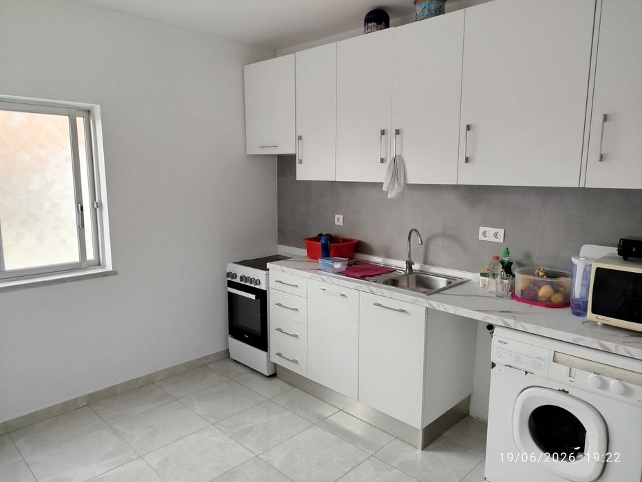 Quarto individual para arrendar