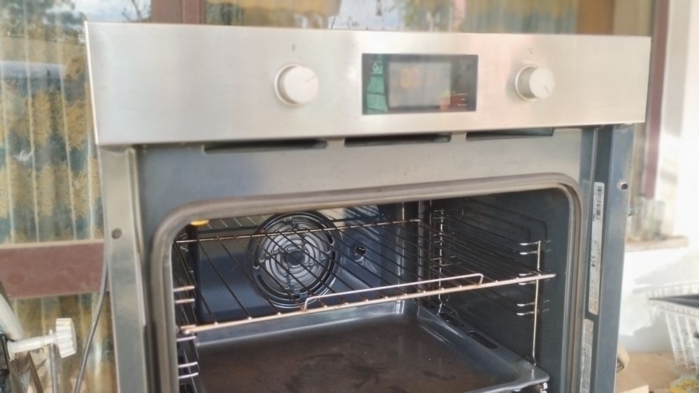 Forno de encastrar da Hotpoint Ariston