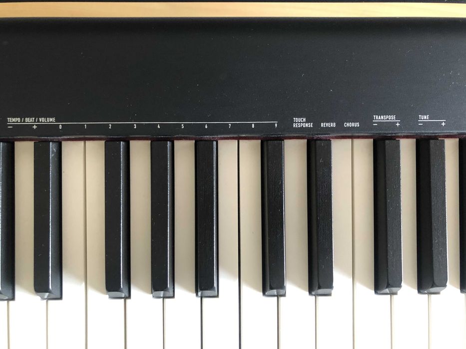 Piano digital Casio CDP-S100 preto