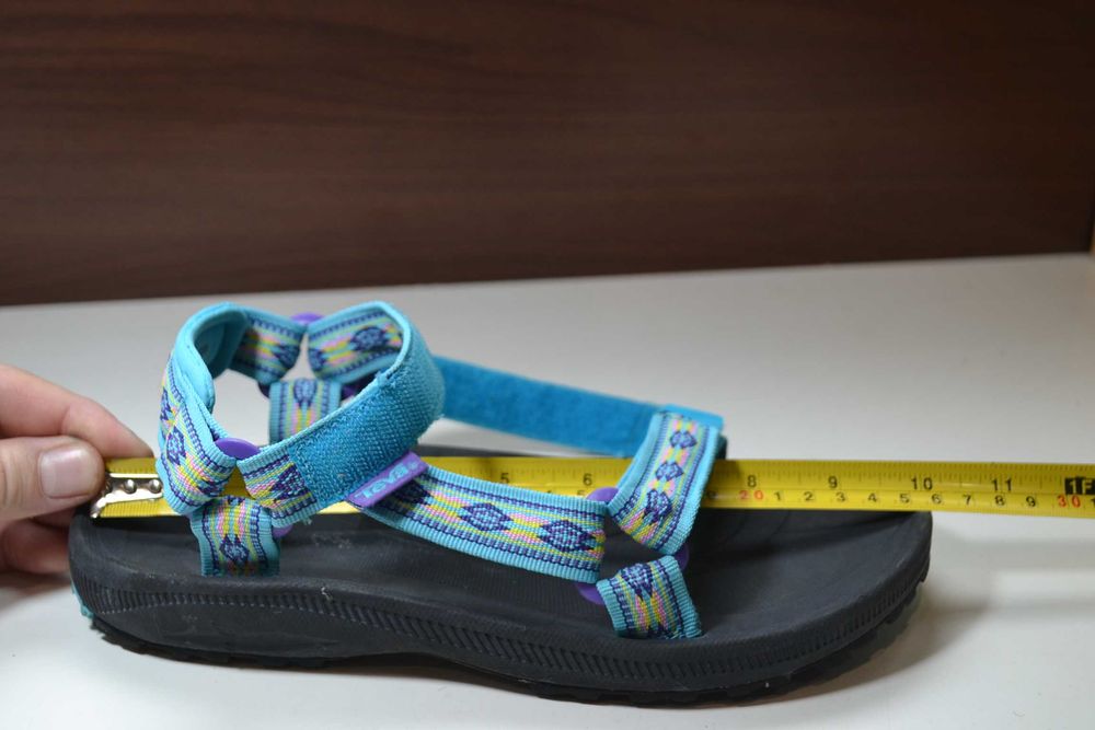 teva 38-39р сандалии босоножки оригинал