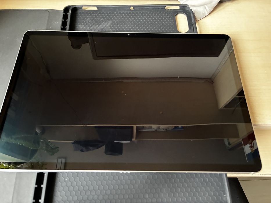 Samsung Galaxy Tab S7+ , Etui z klawiatura , 2 rysiki s-pen
