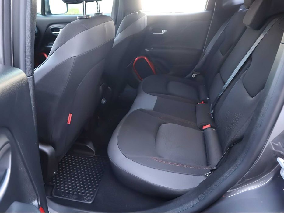 Jeep Renegade      2020