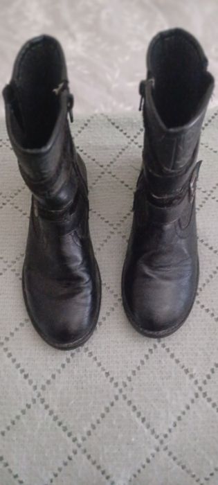Sapatilhas /Sapatos e Botas de menina