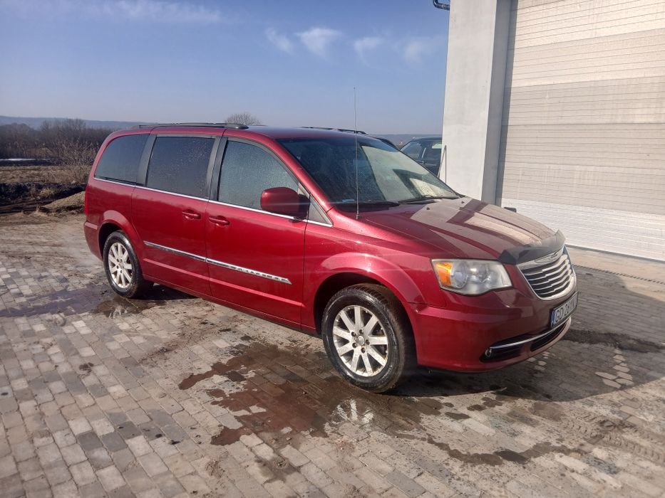 Chrysler town & country , town and country