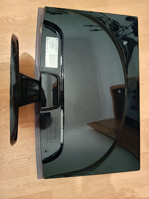 Monitor LG Flatron 24 polegadas