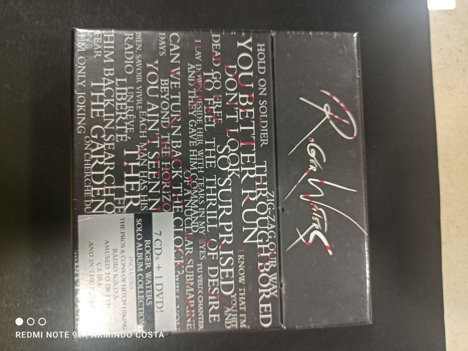 Roger Waters .. Pink Floyd .. coletânea box