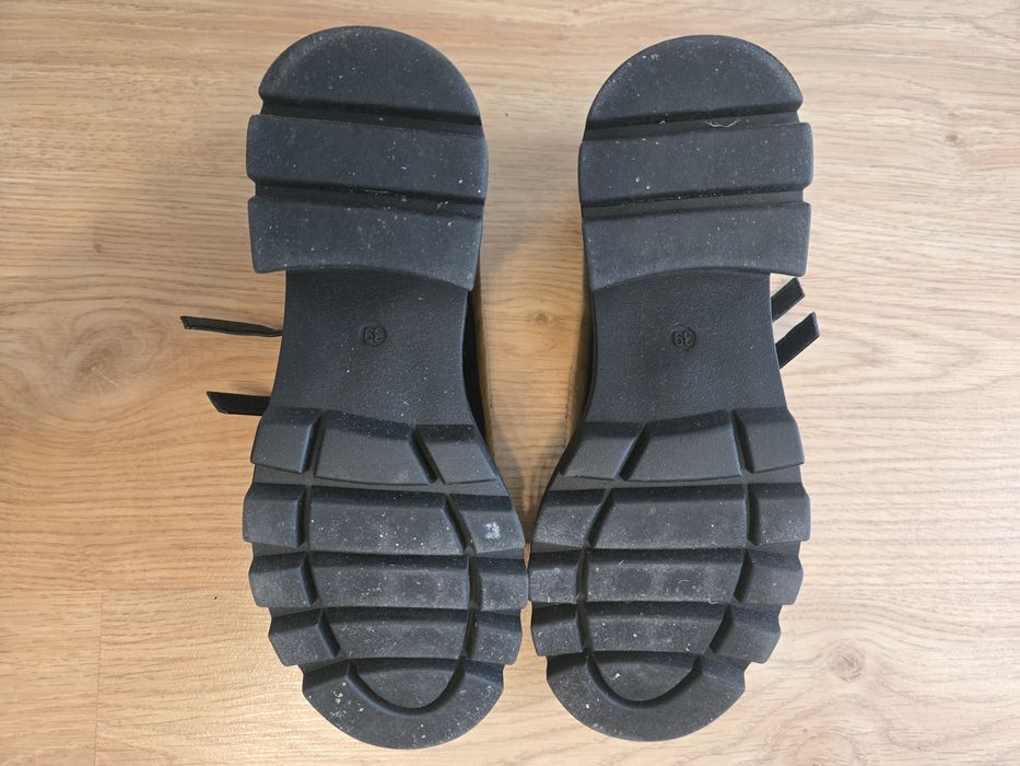 Buty Cropp w stylu Marry Ja e