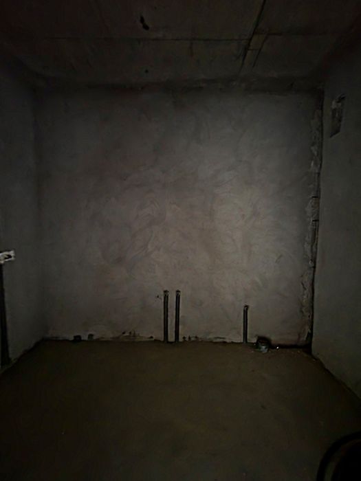 2-кімн квартира вільного планування поруч із парком Боздош Під ремонт